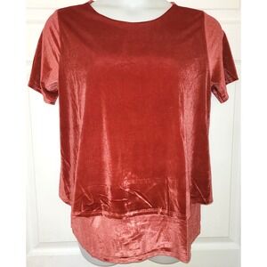 Women's DG2 Small Faded Red Velvet Layered Short Sleeve Blouse